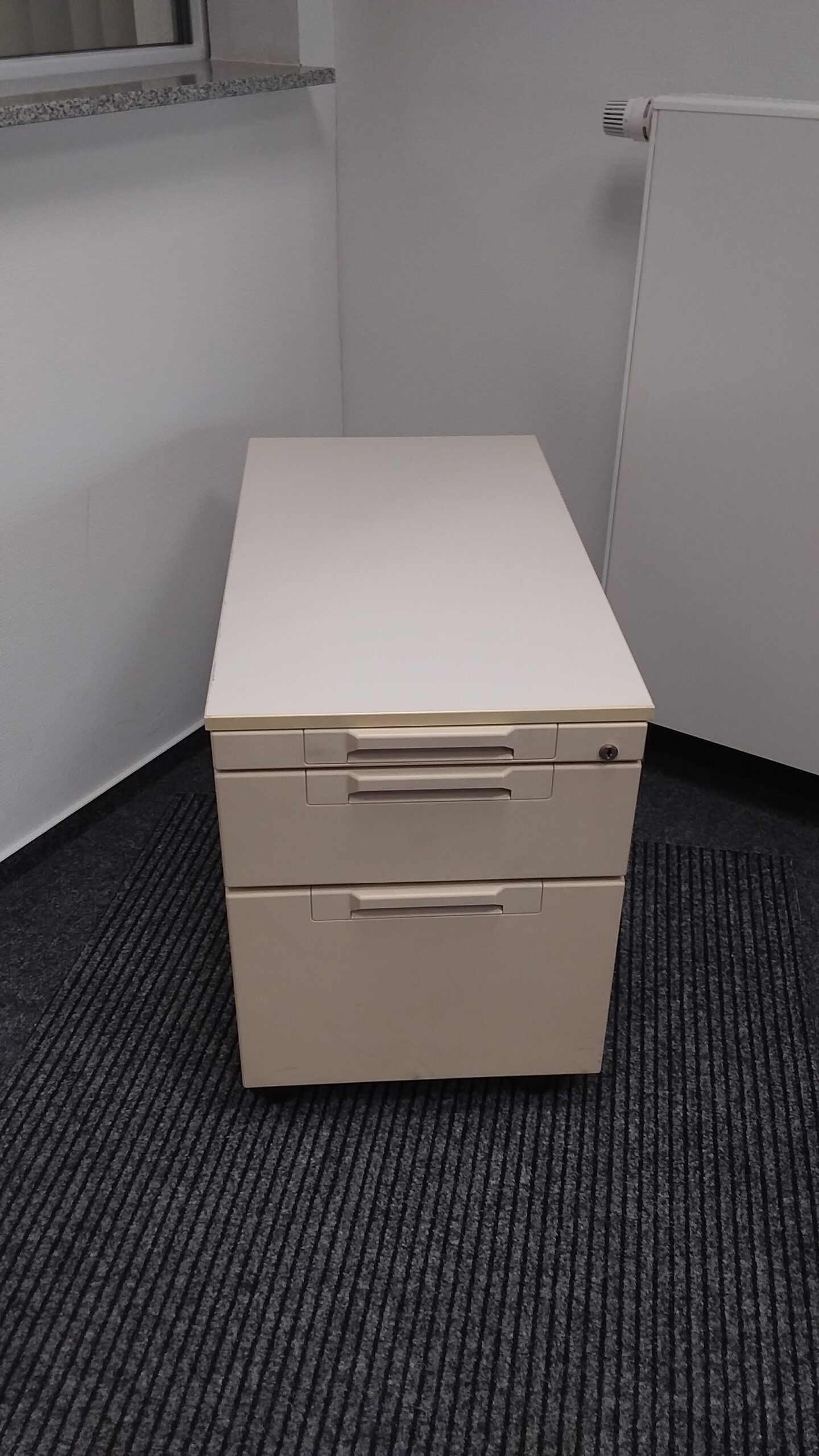 Rollcontainer 3-fach mit Schubladen, 2x verfügbar, hellgrau, solide – Bild 2